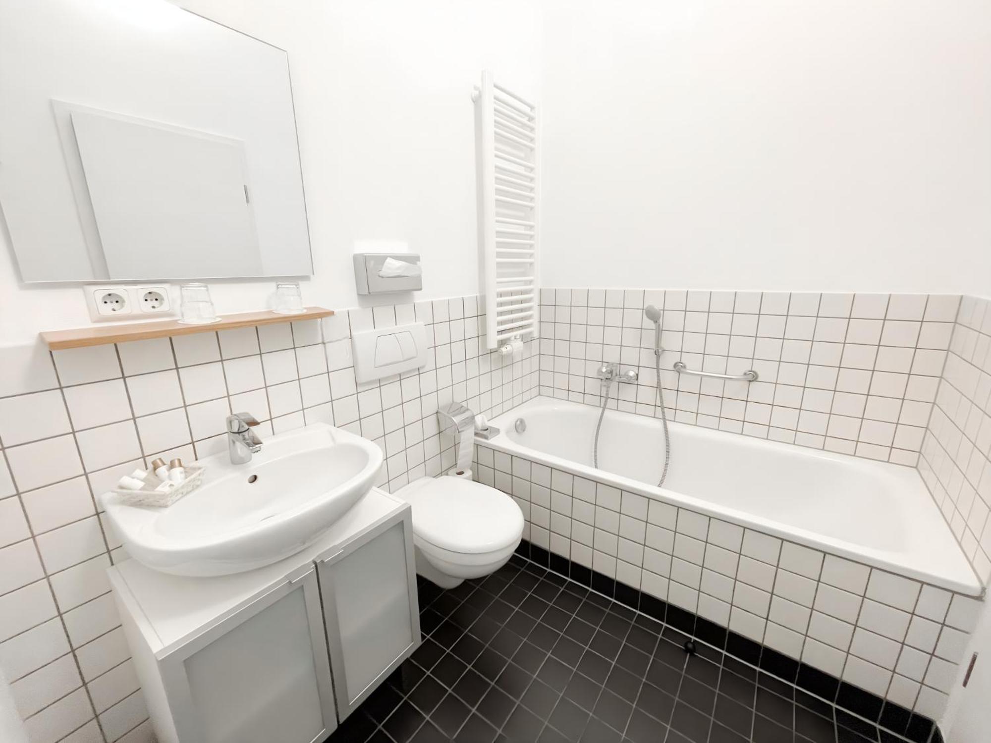 Hotel Garni Gaestehaus Der Kerckhoff-Klinik Бад Наухайм Екстериор снимка