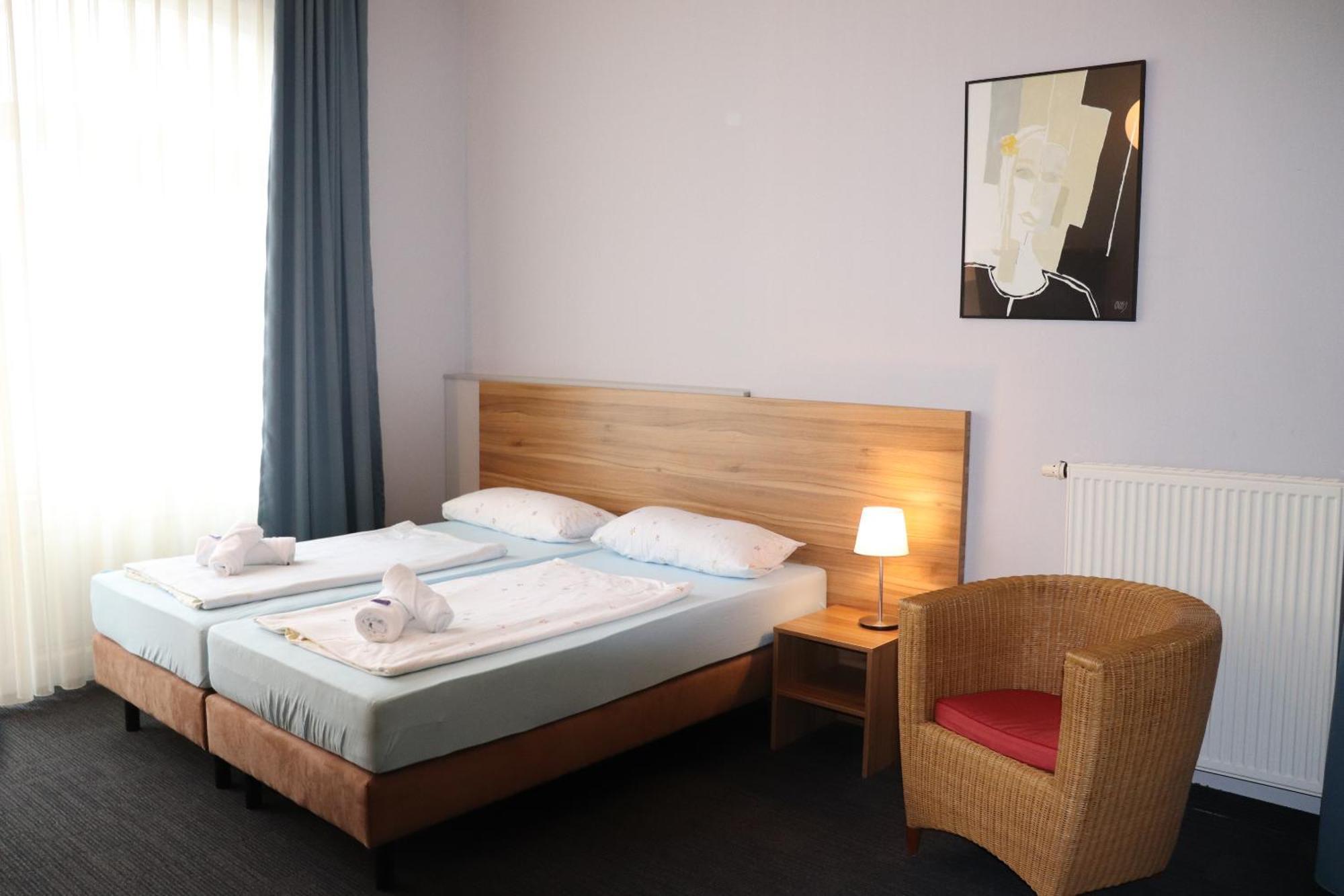 Hotel Garni Gaestehaus Der Kerckhoff-Klinik Бад Наухайм Екстериор снимка